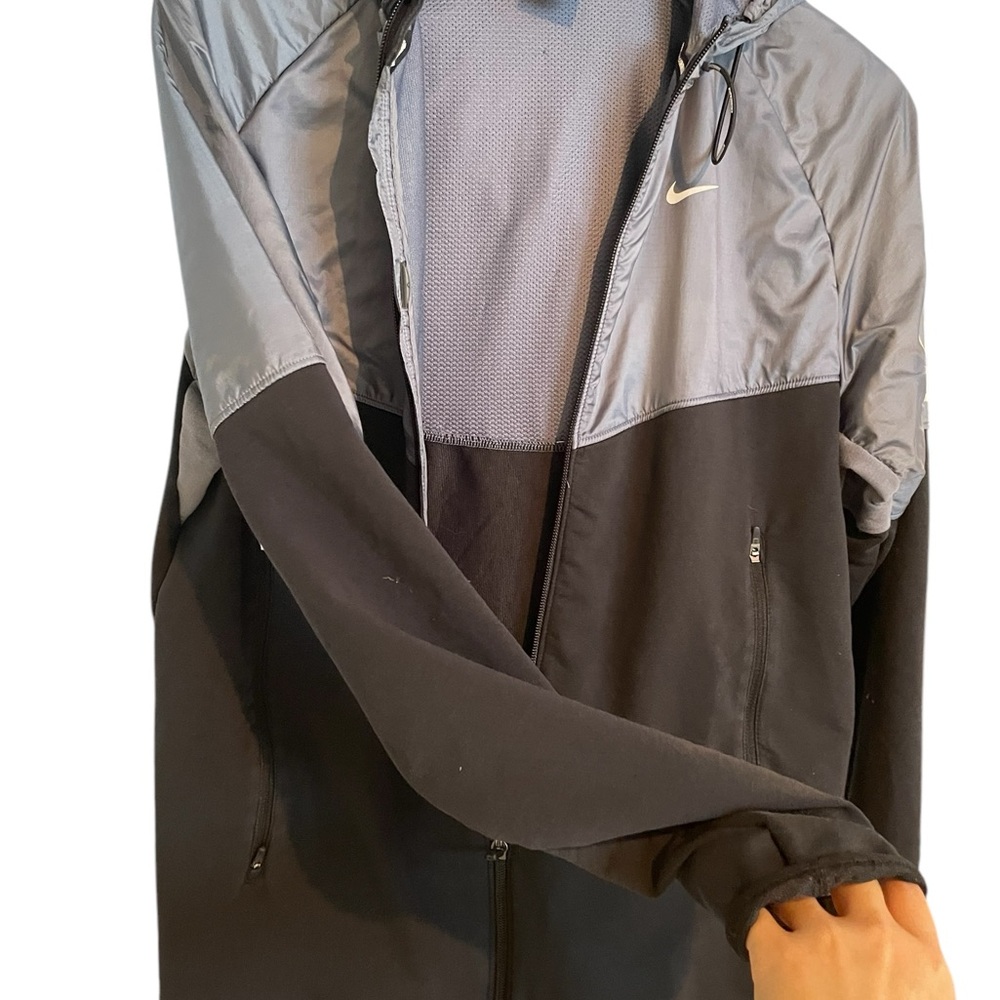 Nike Men's Black and Gray Jacket